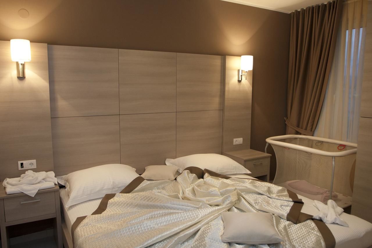 Отель Hotel Laguna Улцинь-14