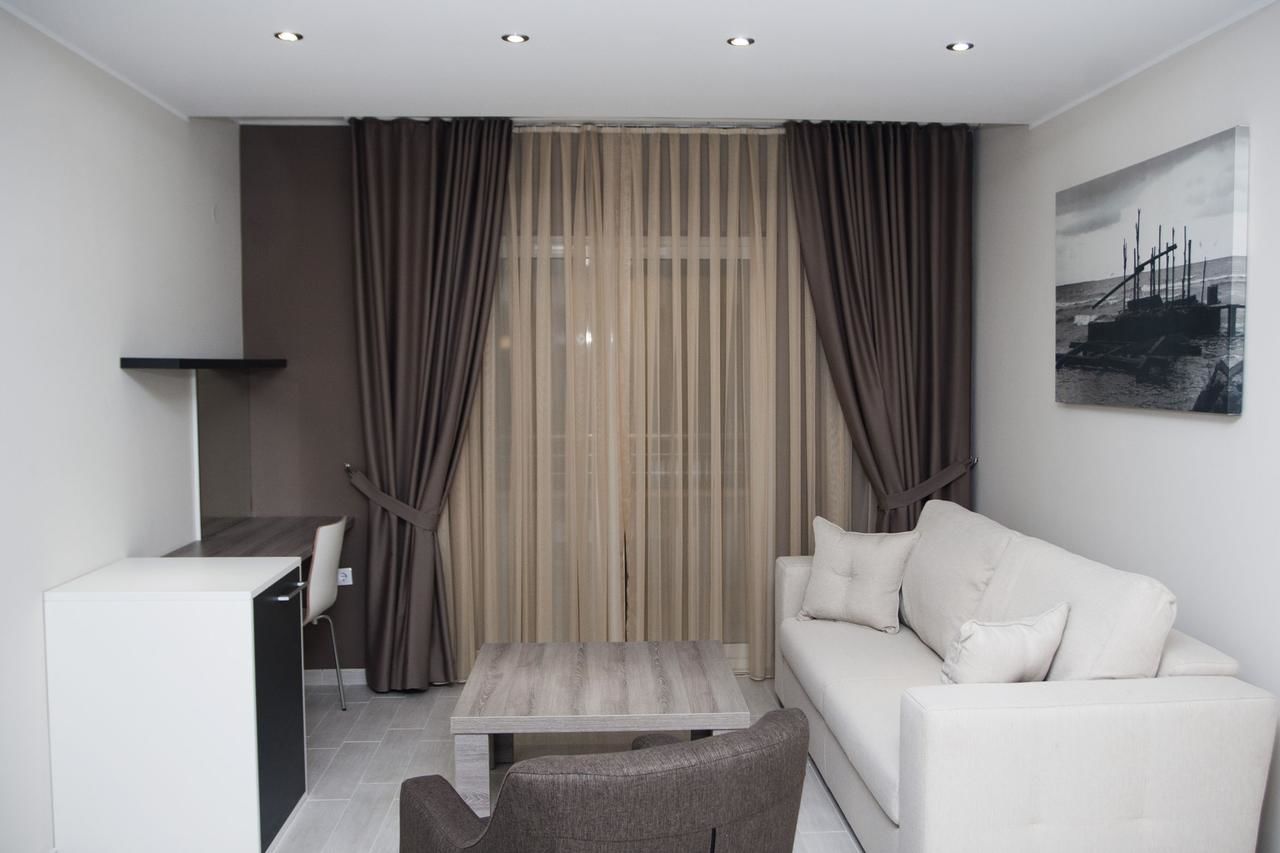 Отель Hotel Laguna Улцинь-21