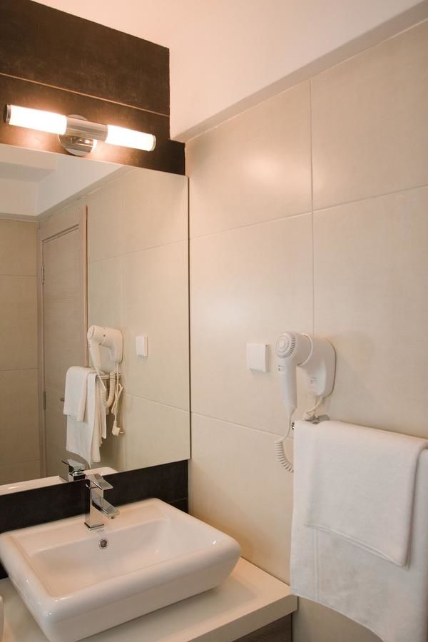 Отель Hotel Laguna Улцинь-37
