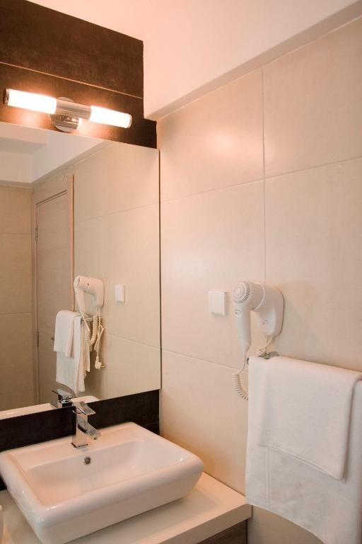 Отель Hotel Laguna Улцинь-44