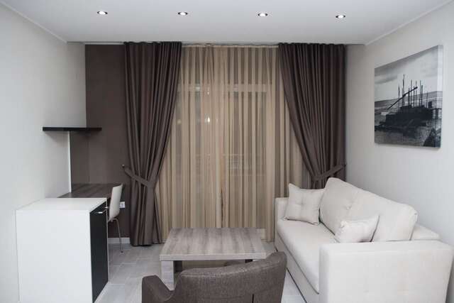 Отель Hotel Laguna Улцинь-20