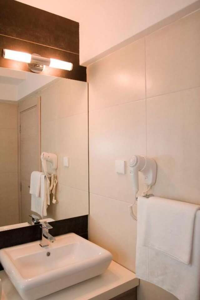 Отель Hotel Laguna Улцинь-43