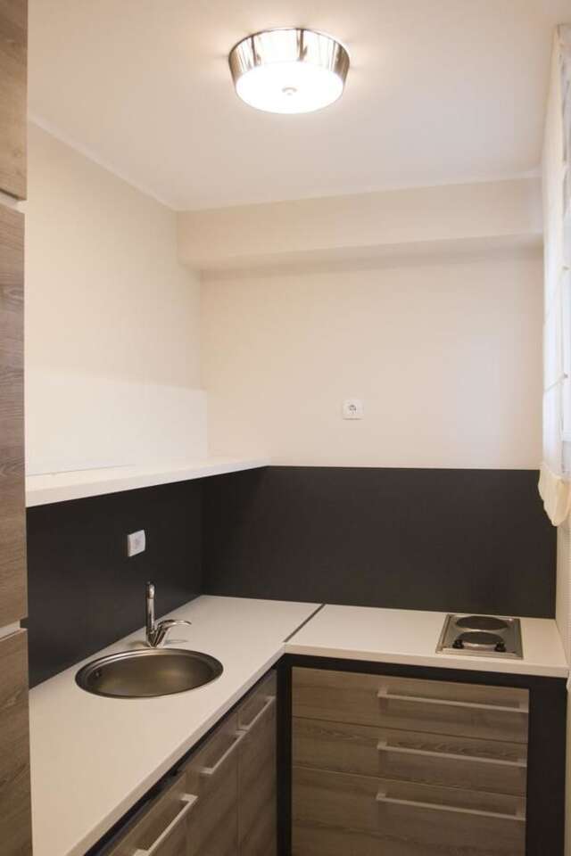 Отель Hotel Laguna Улцинь-7