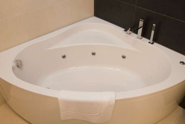 Отель Hotel Laguna Улцинь-10